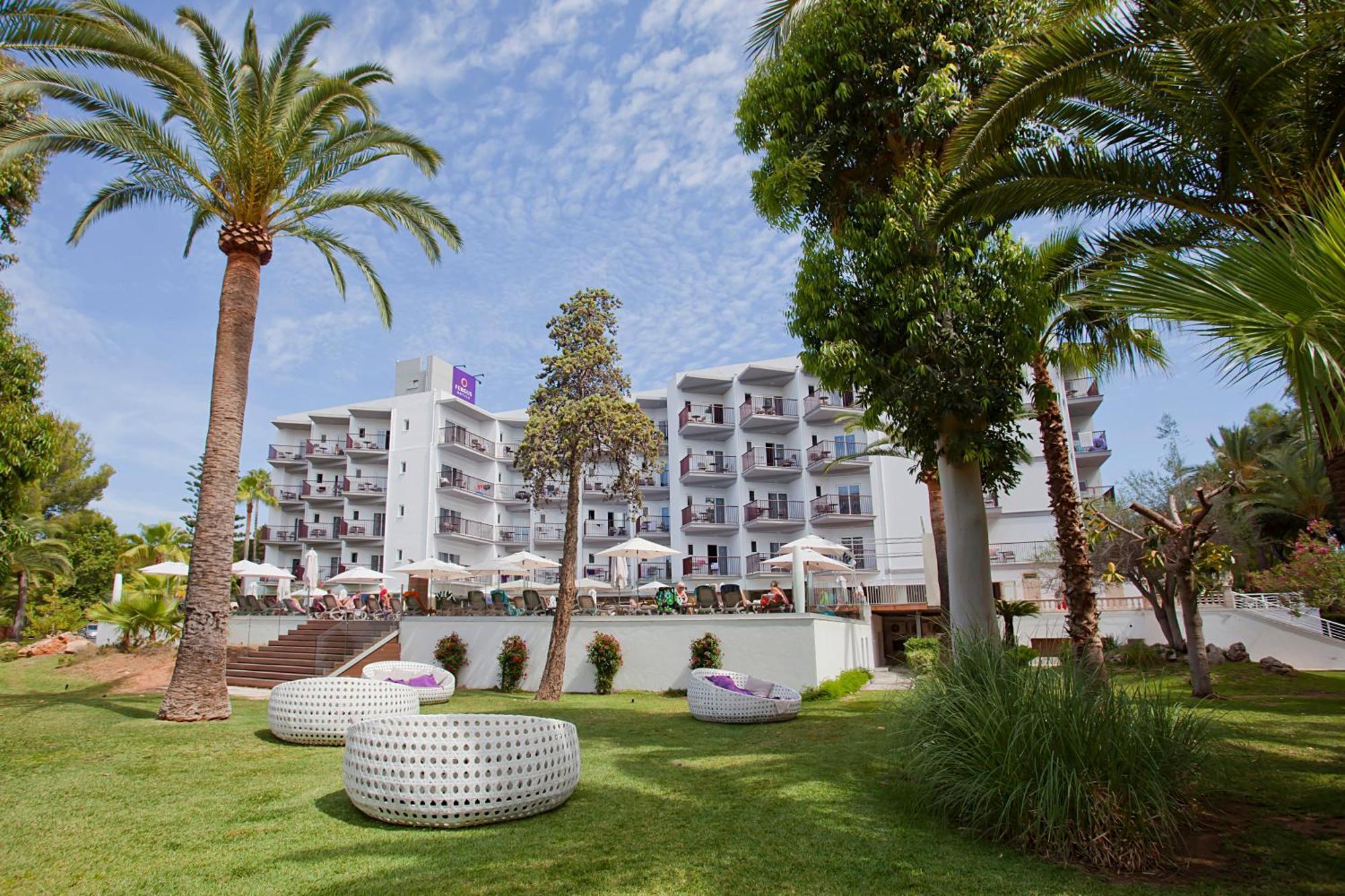 FERGUS Bermudas Palmanova Exterior foto