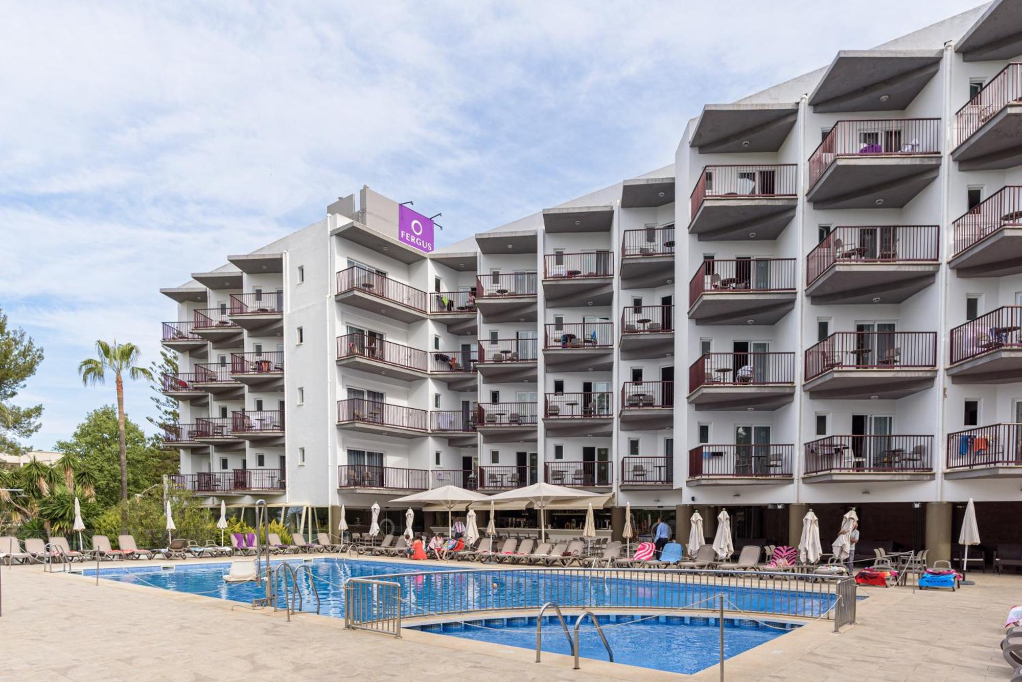 FERGUS Bermudas Palmanova Exterior foto