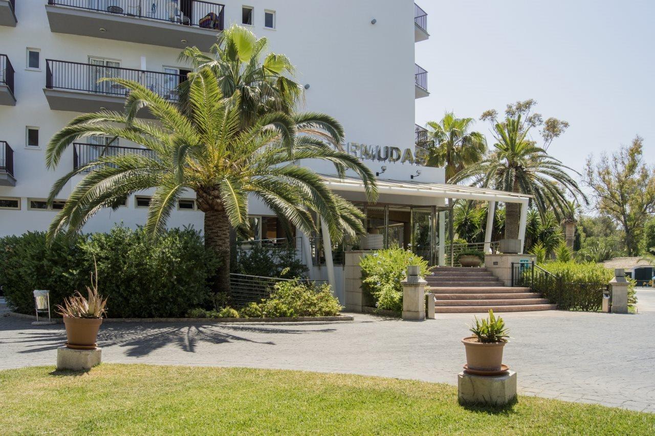 FERGUS Bermudas Palmanova Exterior foto